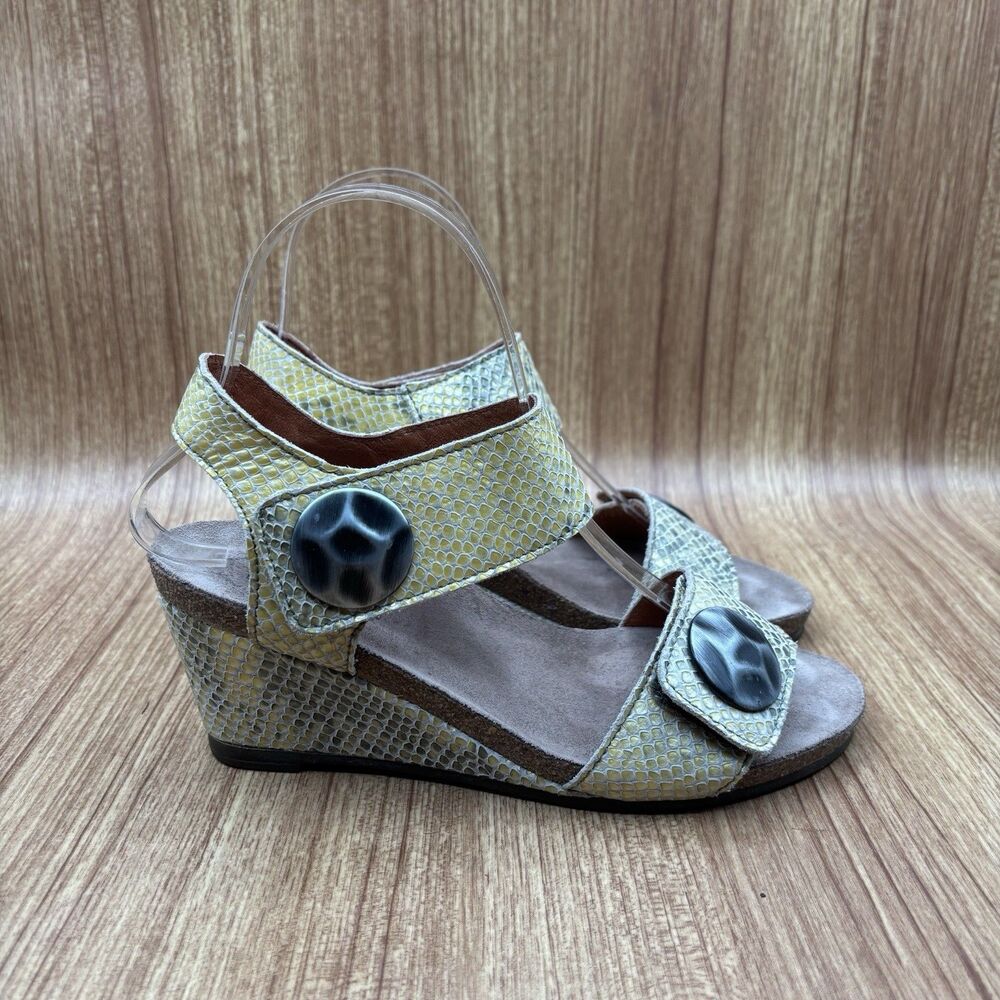 Taos Carousel 2 Womens 36/ 5-5.5 Yellow Leather Wedge Sandals Casual Snake‎